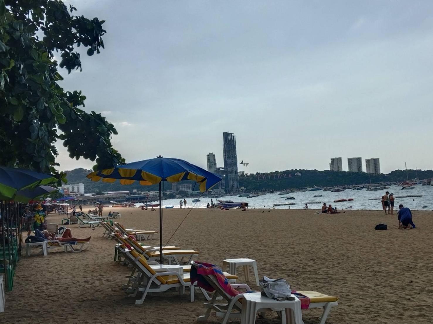 The One Hotel Pattaya Exteriör bild